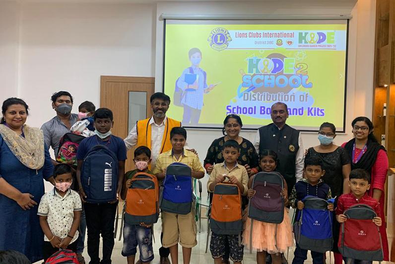 https://photos.chavaramatrimony.com/csr-activities/school-cover.jpg
